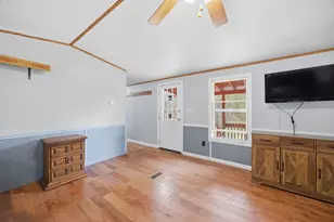 215 Leavitt Rd, Pittsfield, NH 03263 - Photo 11