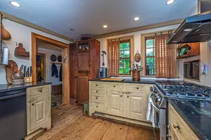 31 Long Hl Rd, Raymond, NH 03077 - Photo 3