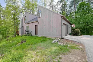 44 Coburn Woods Dr, Nashua, NH 03063 - Photo 1