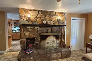 9 Oak Ridge Rd, Kensington, NH 03833 - Photo 9