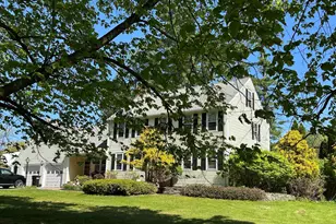 9 Oak Ridge Rd, Kensington, NH 03833 - Photo 1