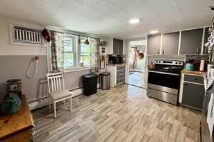 160 Elm St, Claremont, NH 03743 - Photo 9