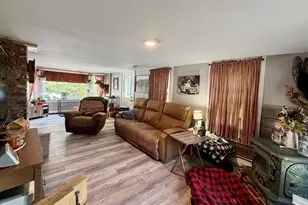 160 Elm St, Claremont, NH 03743 - Photo 13