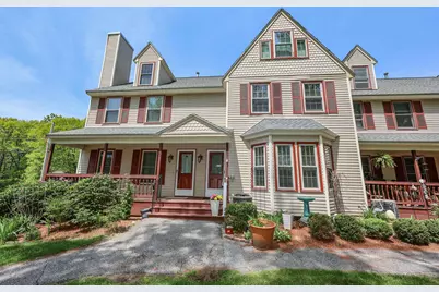 31 Stanstead Place, Nashua, NH 03063 - Photo 1