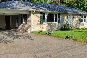 4 Grant St, Derry, NH 03038 - Photo 3