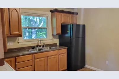 4 Grant Street, Derry, NH 03038 - Photo 7