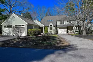 63 Peninsula Dr, Stratham, NH 03885 - Photo 1