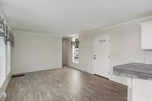 84 Caddy Dr, Salem, NH 03079 - Photo 5