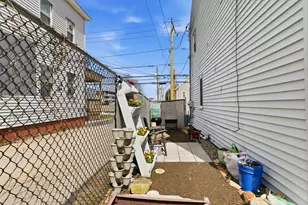 35 Green St, Somersworth, NH 03878 - Photo 35