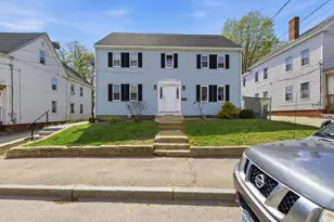 35 Green St, Somersworth, NH 03878 - Photo 3