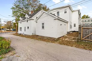 187 355-357 489 Merrimack &amp Pine St, Manchester, NH 03104 - Photo 5