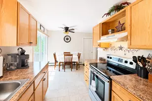 49 Jasper St, Berlin, NH 03570 - Photo 3
