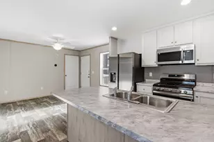 64 O&apos keefe Circle, Conway, NH 03860 - Photo 1