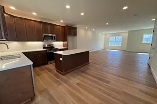 6A Dearborn Circle, Goffstown, NH 03045 - Photo 3