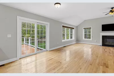 10 Wood Circle, Goffstown, NH 03045 - Photo 13
