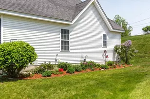 3 S Parrish Dr, Londonderry, NH 03053 - Photo 49