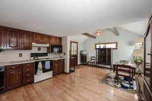 8 Burnham Ave, Nashua, NH 03064 - Photo 9