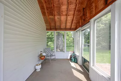8 Burnham Avenue, Nashua, NH 03064 - Photo 27