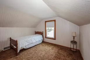 8 Burnham Ave, Nashua, NH 03064 - Photo 17