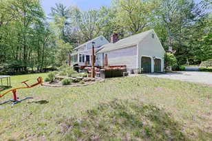 19 Winterberry Dr, Amherst, NH 03031 - Photo 29