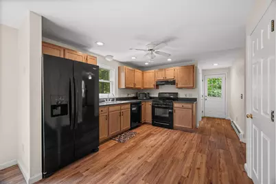 80 Woodlands Drive, Epping, NH 03042 - Photo 5