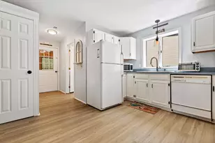 121 Garnet St, Sunapee, NH 03782 - Photo 19