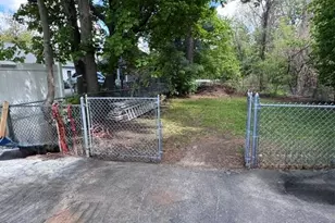 721 Blossom St, Fitchburg, MA 01420 - Photo 3