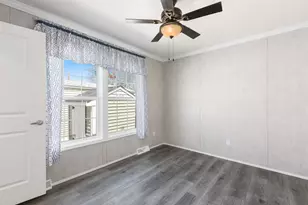 88A Brookwood Dr, Salem, NH 03079 - Photo 17