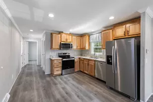 88A Brookwood Dr, Salem, NH 03079 - Photo 5