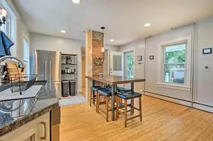 37 Dover St, Keene, NH 03431 - Photo 5