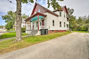 37 Dover St, Keene, NH 03431 - Photo 3