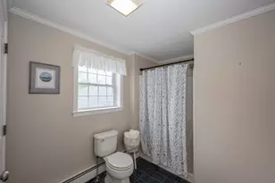 19 Burgess Dr, Litchfield, NH 03052 - Photo 33