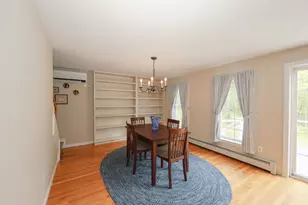 19 Burgess Dr, Litchfield, NH 03052 - Photo 17