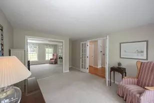 19 Burgess Dr, Litchfield, NH 03052 - Photo 25