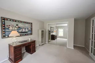 19 Burgess Dr, Litchfield, NH 03052 - Photo 23