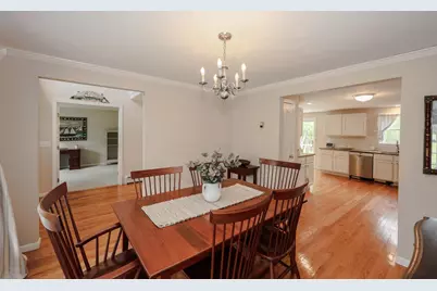 19 Burgess Drive, Litchfield, NH 03052 - Photo 9
