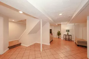 19 Burgess Dr, Litchfield, NH 03052 - Photo 49