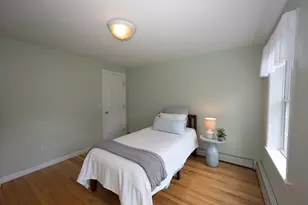 19 Burgess Dr, Litchfield, NH 03052 - Photo 35