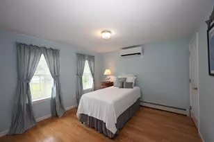 19 Burgess Dr, Litchfield, NH 03052 - Photo 39