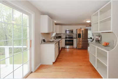 19 Burgess Drive, Litchfield, NH 03052 - Photo 13