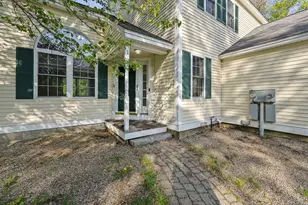 210 Kent Farm Rd, Hampstead, NH 03841 - Photo 3