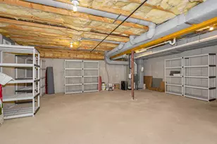 22 Town Village Dr, Salem, NH 03079 - Photo 31