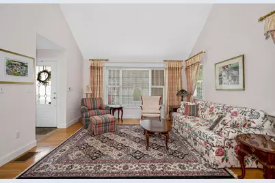 22 Town Village Drive, Salem, NH 03079 - Photo 3