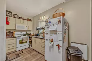 35 Jackson St, Littleton, NH 03561 - Photo 25