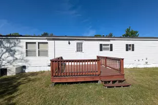 32 Skyline Dr, Rochester, NH 03867 - Photo 5
