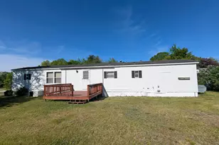 32 Skyline Dr, Rochester, NH 03867 - Photo 3