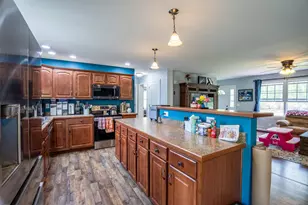 372 Cross Rd, Rochester, NH 03867 - Photo 11