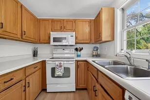 44 Brook Hollow Way, Manchester, NH 03103 - Photo 13