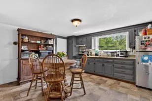 5 Pine Valley St, Wilton, NH 03086 - Photo 9