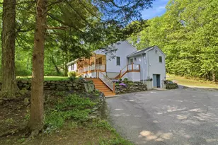 83 Hampstead Rd, Sandown, NH 03873 - Photo 3